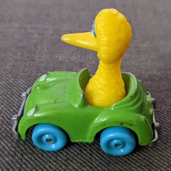 VINTAGE! Die Cast Sesame Street Big Bird Car from 1983 - Picture 2 of 6